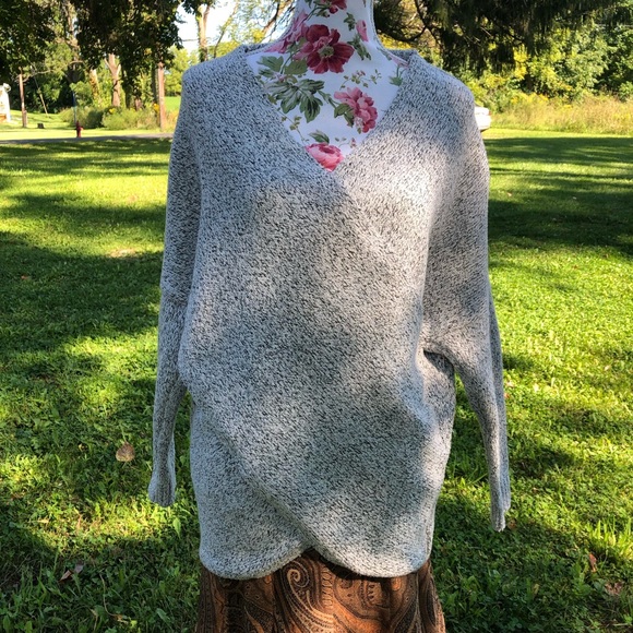 Sweater with Criss-Cross Front, Size L - Picture 3 of 5